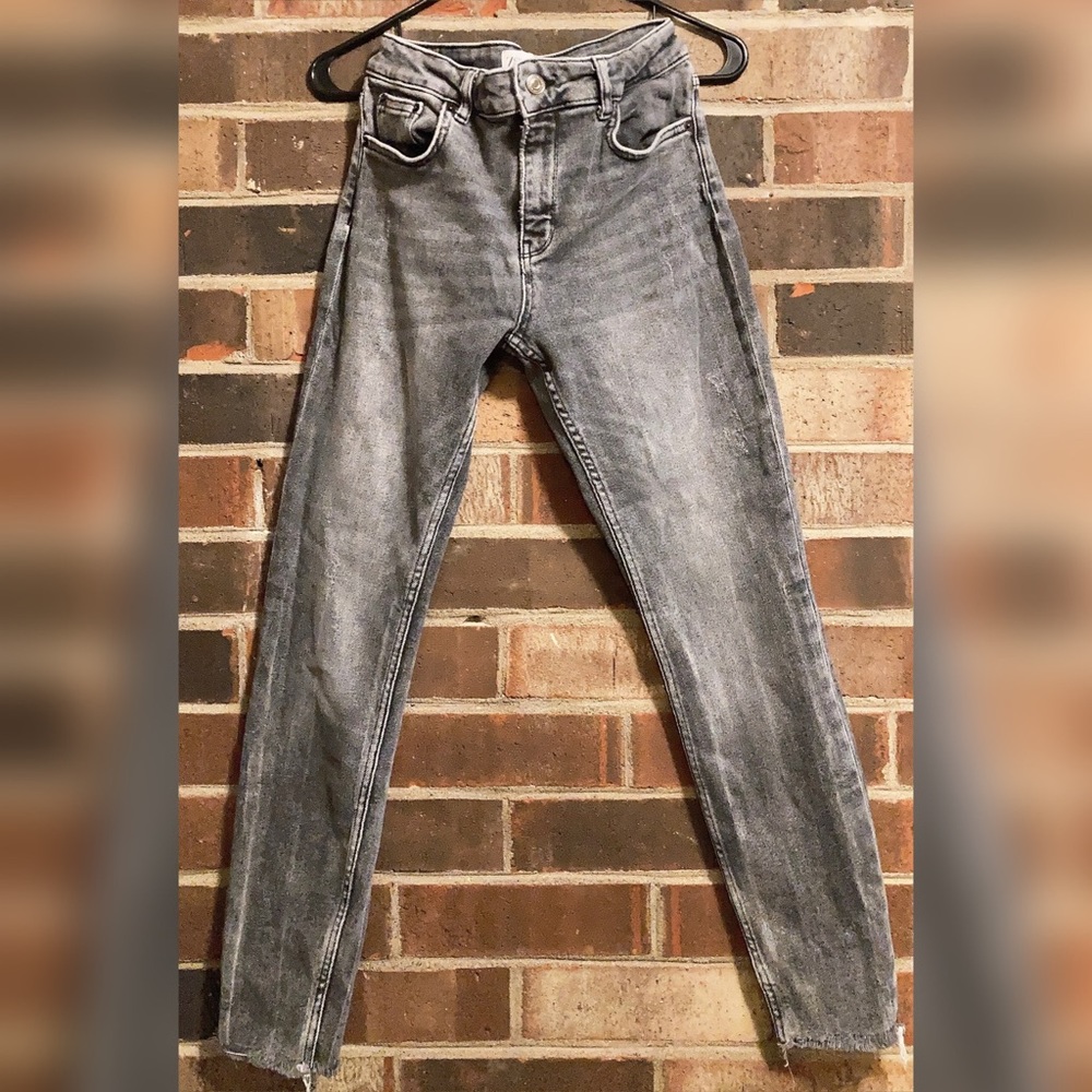 Zara Gray Skinny Jeans